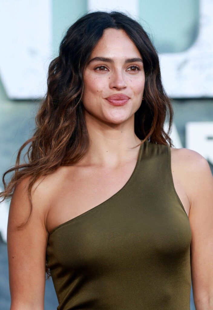 Adria Arjona
